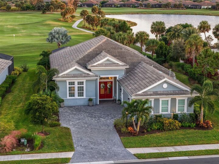 Property Photo: 15126 Derna Terrace FL 34211