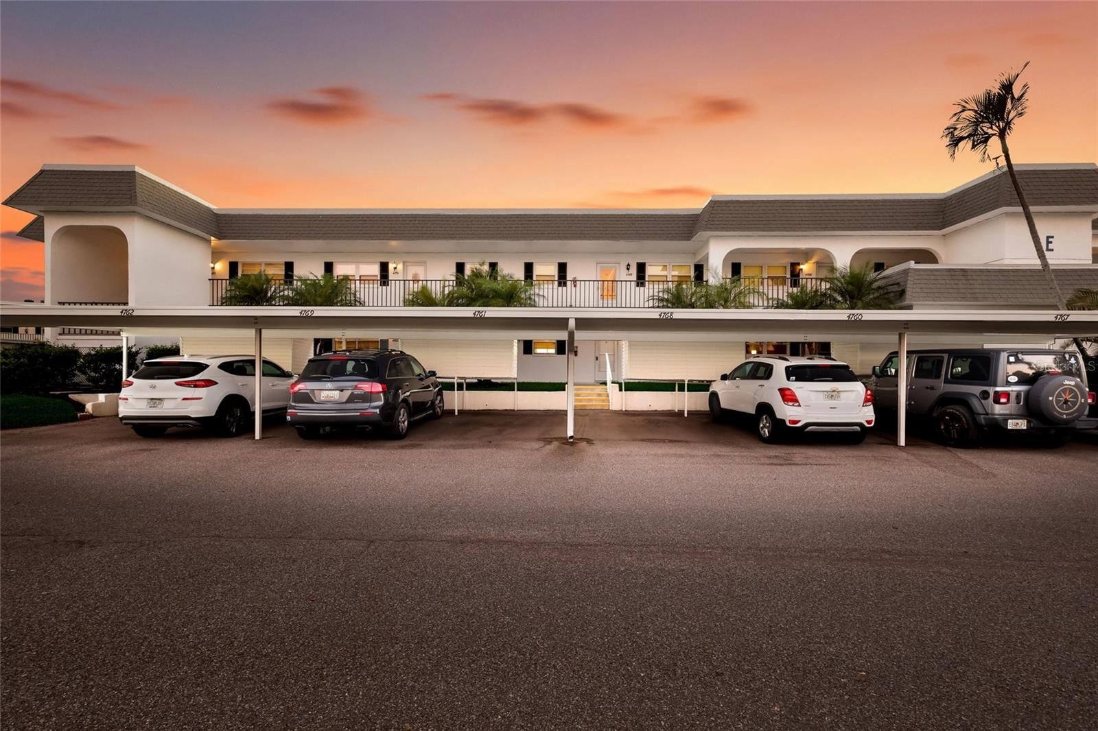 Property Photo: 4761 Independence Drive 4761 FL 34210