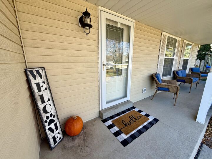 Property Photo:  275 Dean Rd  WI 53004 