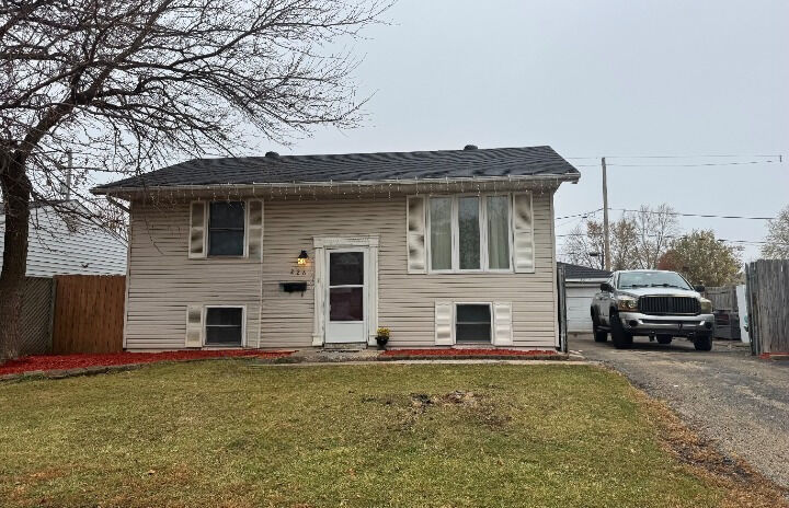 Property Photo:  226 Healy Avenue  IL 60446 