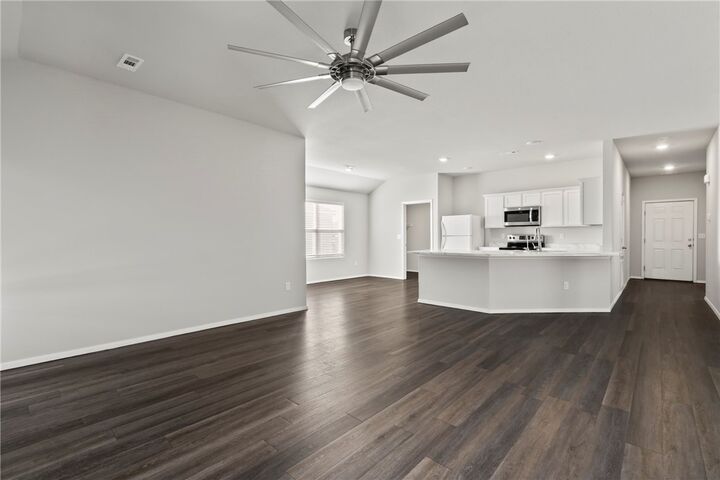 Property Photo:  813 S Katlyn Drive  AR 72761 