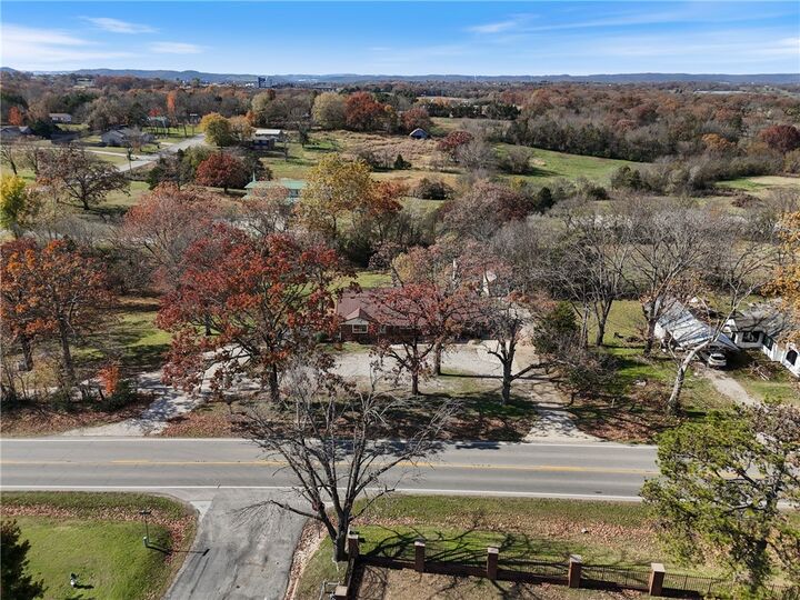 Property Photo: 1502 N Springfield Street AR 72616