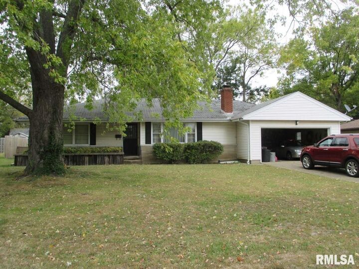 1407 W Sunnyview Drive  Peoria IL 61614 photo