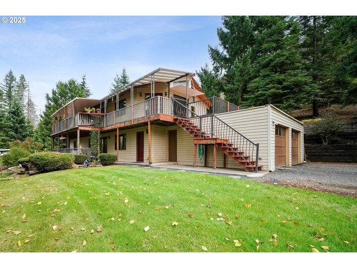 Property Photo:  11046 Winstanley Dr  OR 97358 