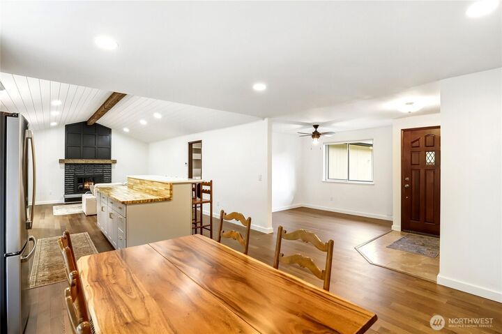 Property Photo:  18263  10th Avenue NE  WA 98370 