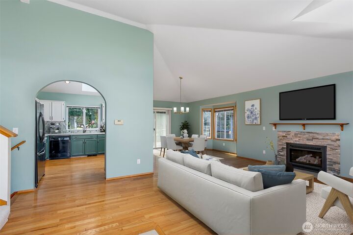 Property Photo: 4406 220th Street SW WA 98043