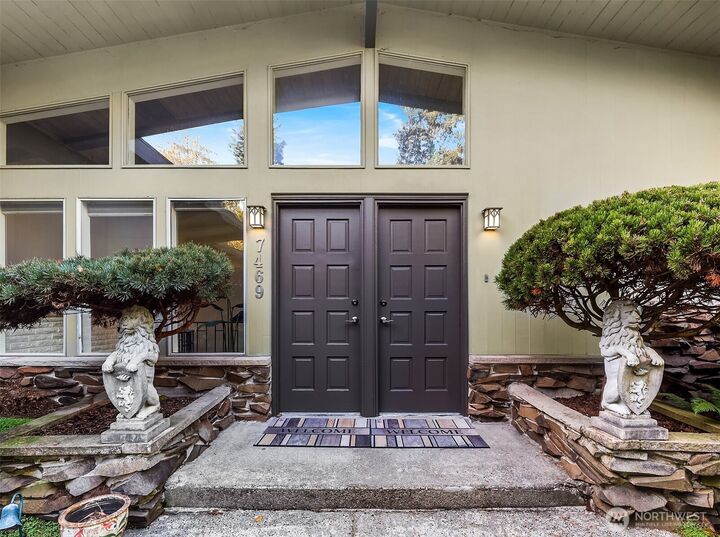 Property Photo: 7469 174th Street SW WA 98026