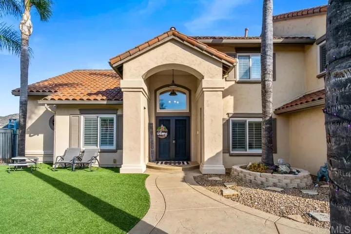 Property Photo:  416 Summerhill  CA 91901 