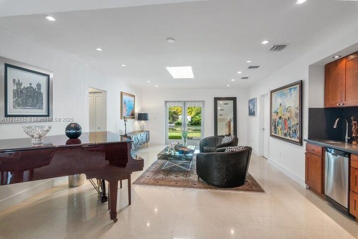 Property Photo: 8215 SW 63rd Pl FL 33143