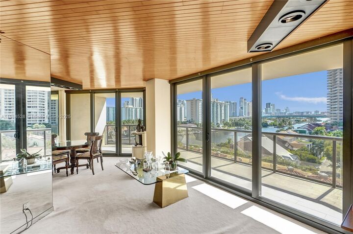 Property Photo:  19667 Turnberry Way 7B  FL 33180 