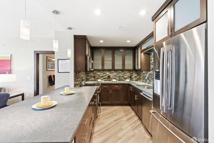 Property Photo:  88 King Street 907  CA 94107 