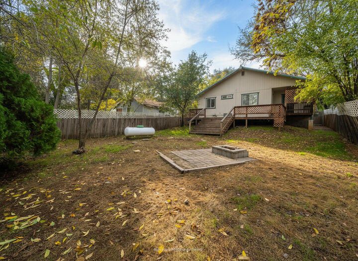 Property Photo:  3035 West Street  CA 96001 