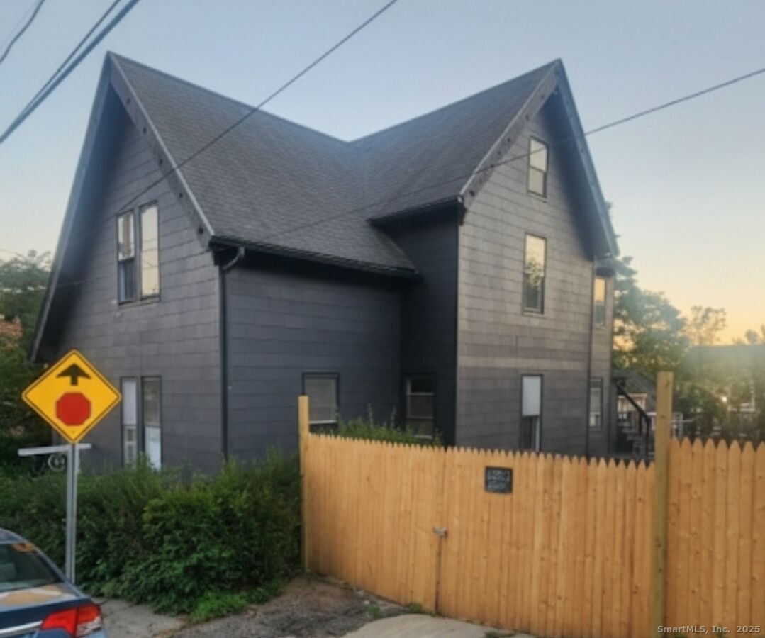 Property Photo:  9 Brewster Street  CT 06704 