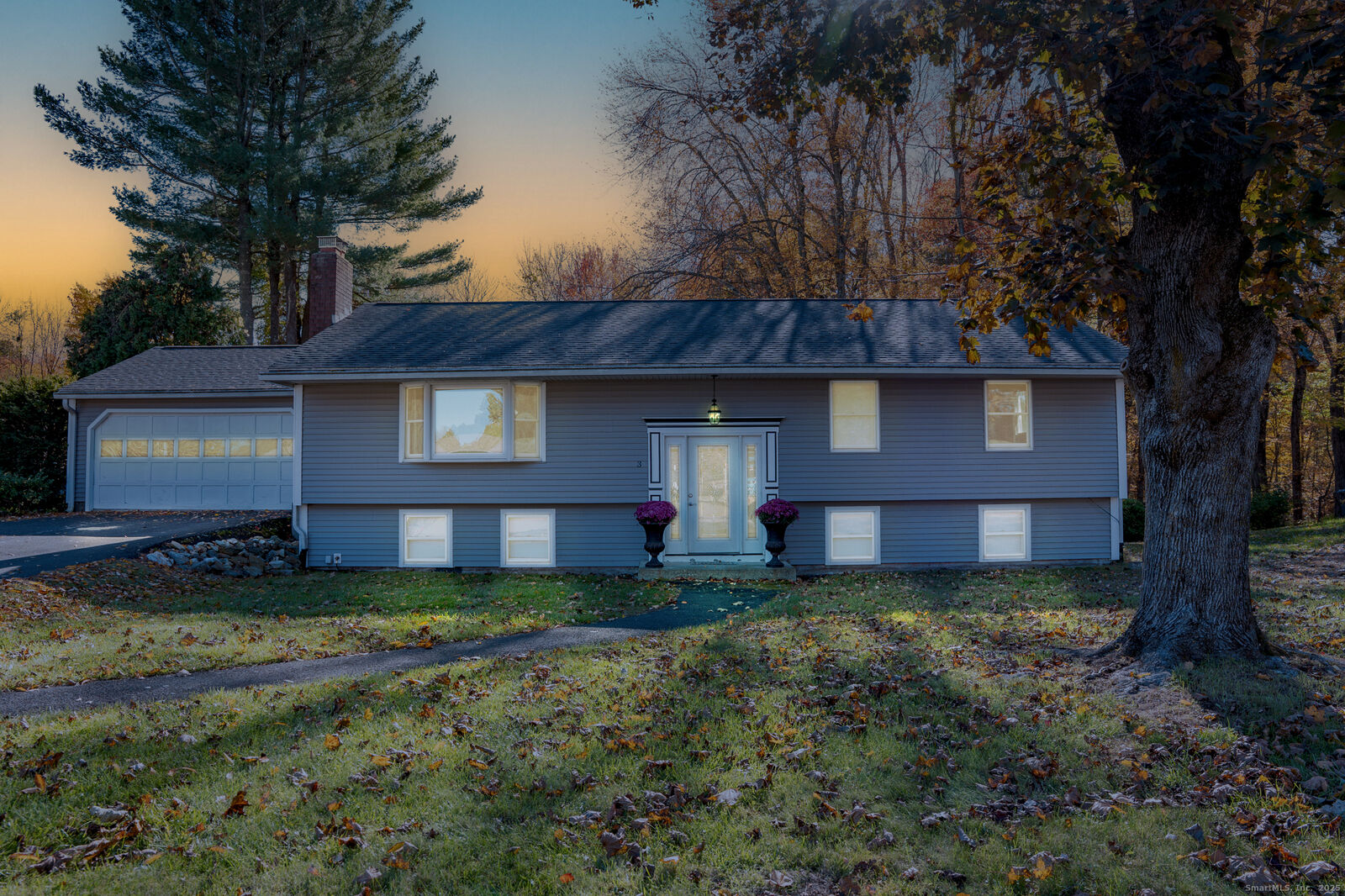 Property Photo: 3 Cynthia Circle CT 06082