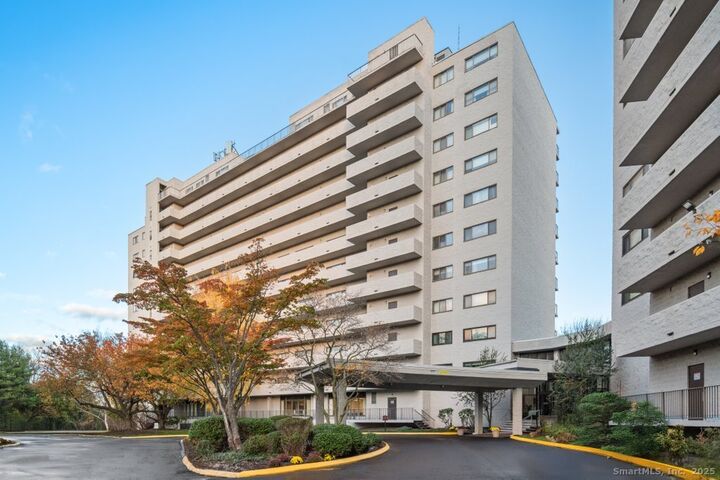 3200 Park Avenue 11E2  Bridgeport CT 06604 photo