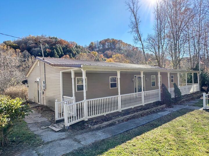 Property Photo: 25602 Narrows Road OH 43152