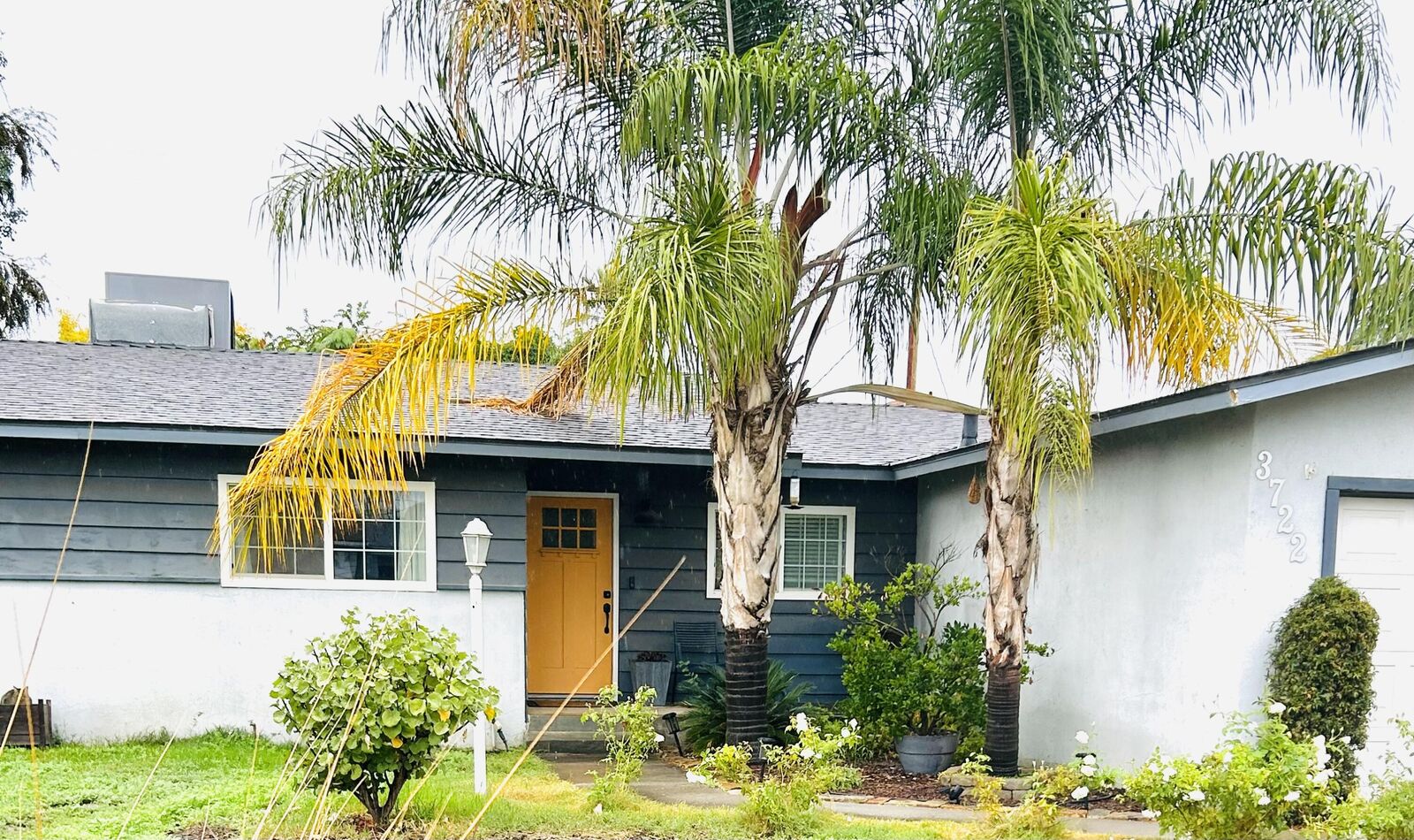 Property Photo:  3722 W Paradise Avenue  CA 93277 
