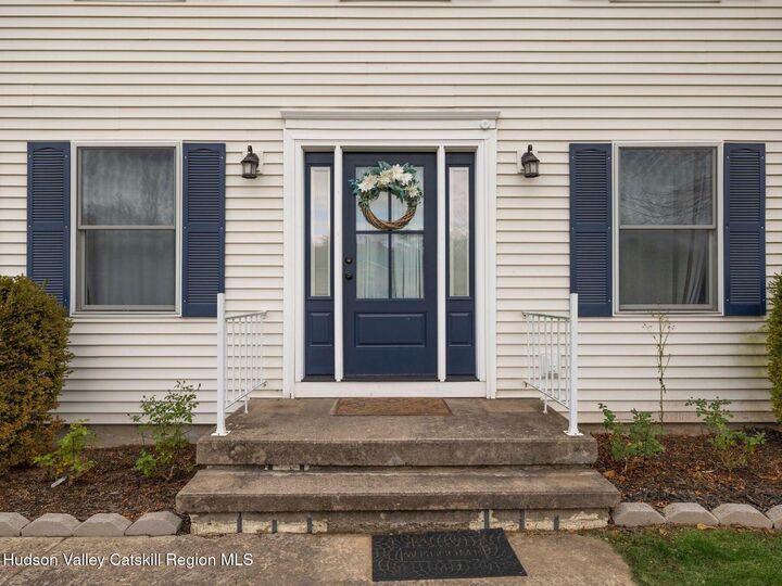 Property Photo:  91 Canterbury  NY 12477 