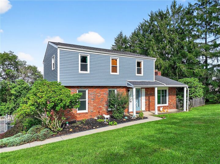 Property Photo: 985 Overlook Dr PA 15301