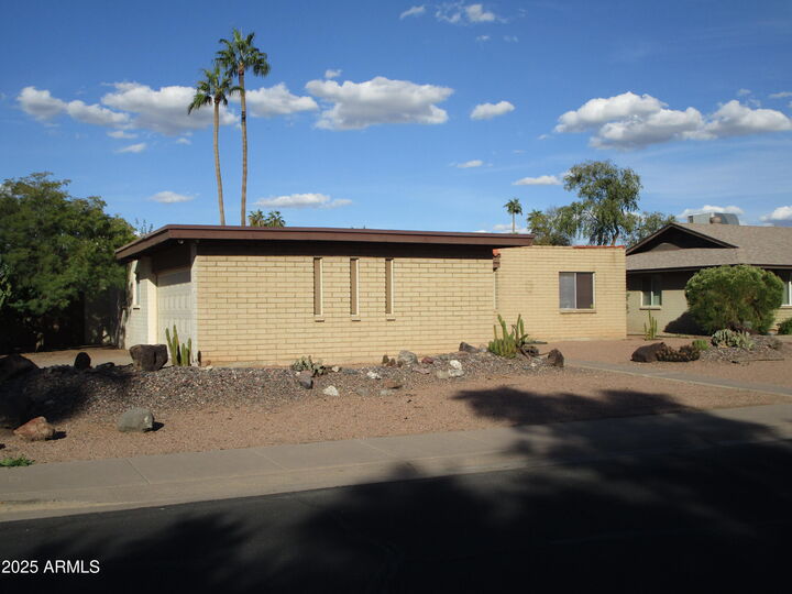 504 E Fremont Drive E  Tempe AZ 85282 photo