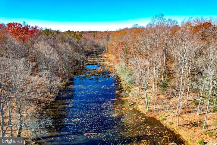 20.76 Bull Neck Road  Caret VA 22436 photo