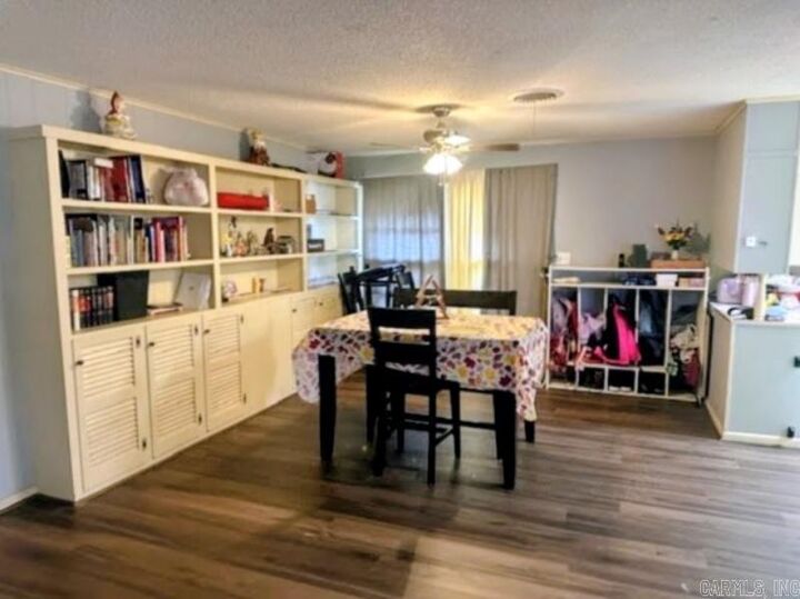 Property Photo:  324 Elaine Ave.  AR 71701 