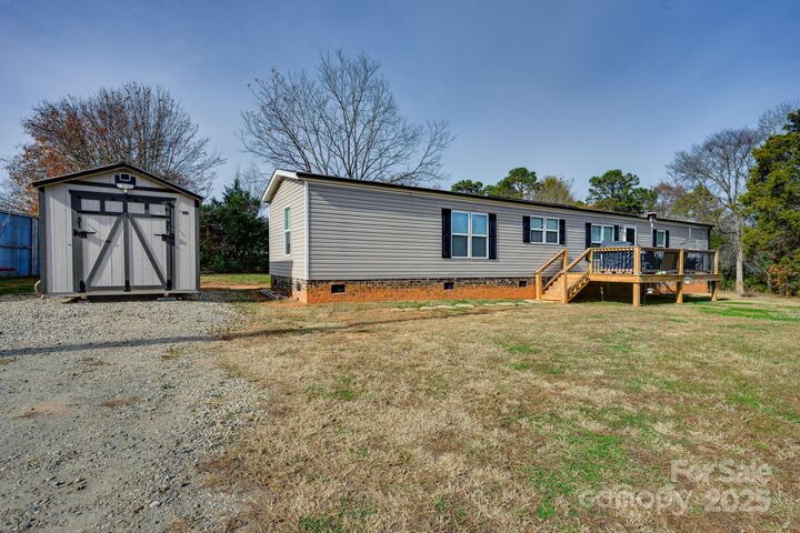 Property Photo: 3207 Geno Drive NC 28150