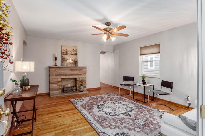 Property Photo: 860 Palmer Road OH 43212