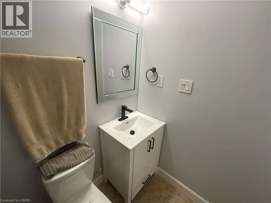 Property Photo:  1212 Fennell Avenue East 108  ON L8T 1T2 