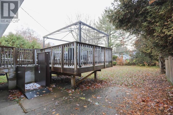 Property Photo:  65 Wayne Ct  ON P6A 4S5 