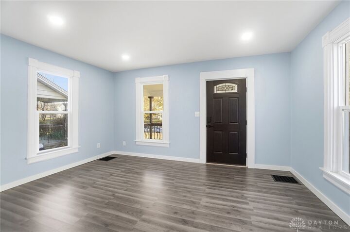 Property Photo: 322 E Main Street OH 45449