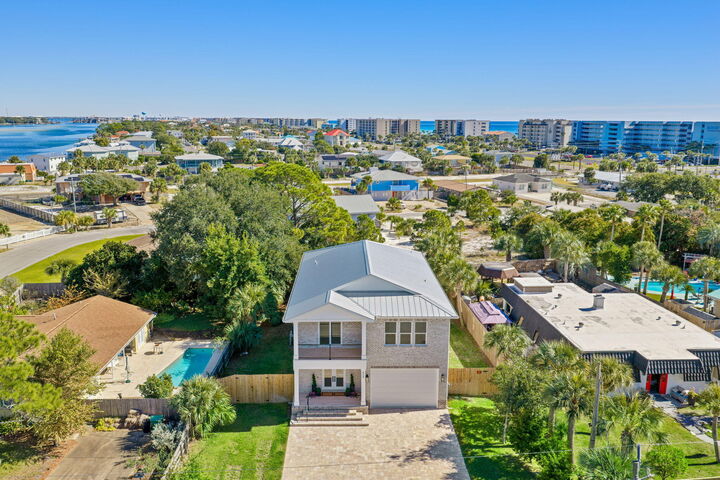 Property Photo: 848 Tropic Avenue FL 32548