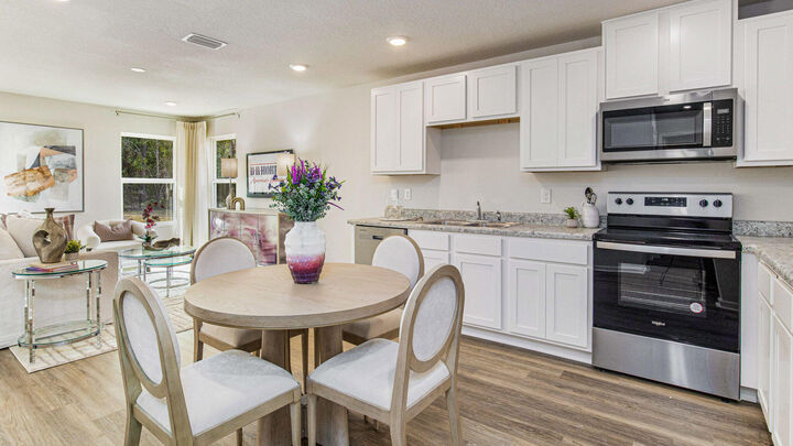 Property Photo: 6457 Firefly Drive FL 32583