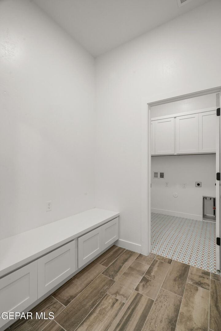 Property Photo: 1806 Schyler Love Lane TX 79928