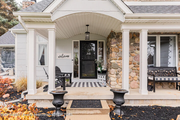 Property Photo:  8573 W Lakeshore Drive  MI 48872 