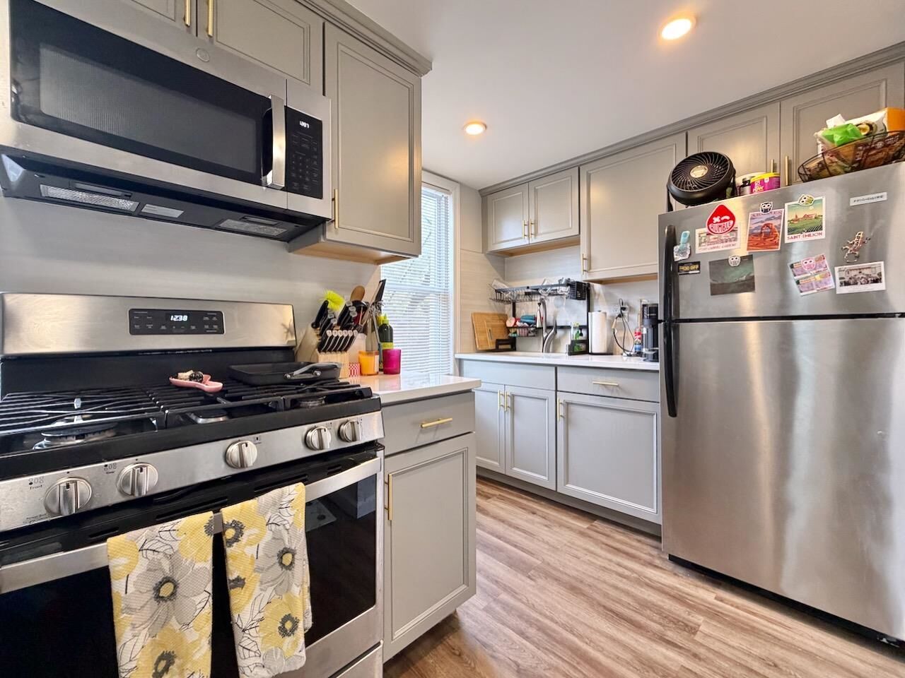 Property Photo:  331 4th St 2F  NJ 07302 