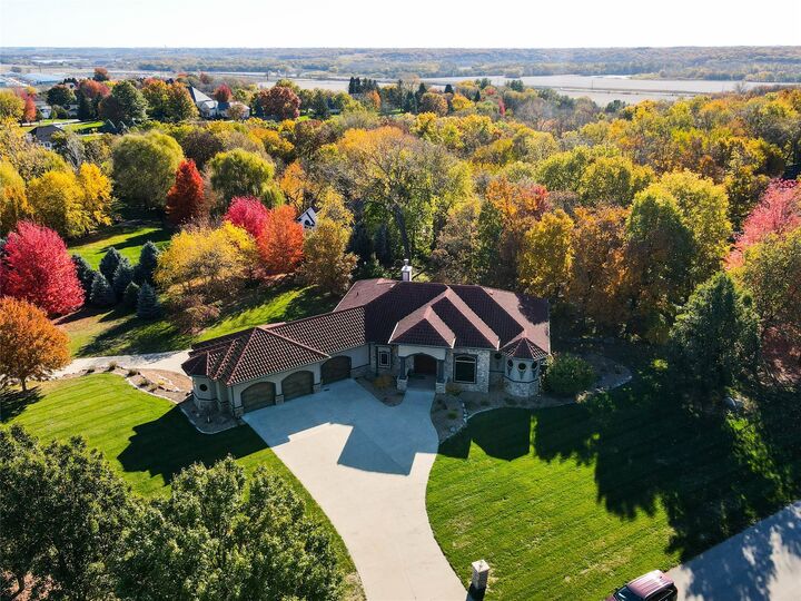 Property Photo: 34968 Vintage Trail IA 50263