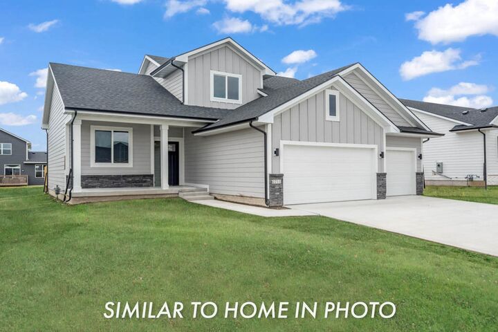 Property Photo: 209 Timberview Circle IA 50219