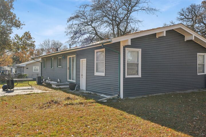 Property Photo: 3941 30th Street IA 50310