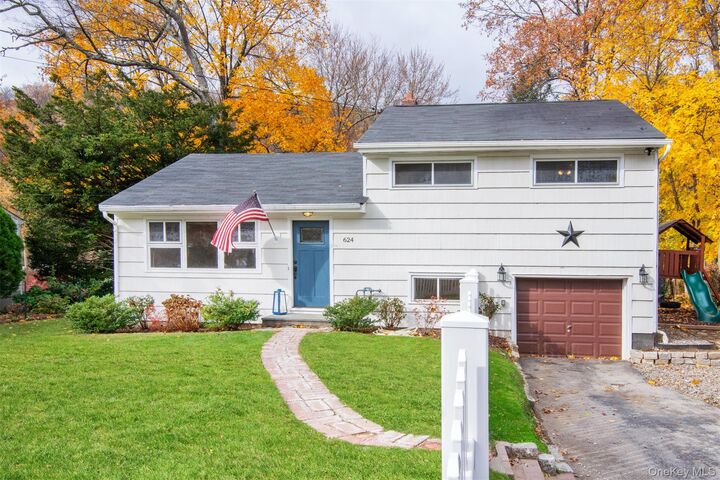 624 Washington Avenue  Pleasantville NY 10570 photo