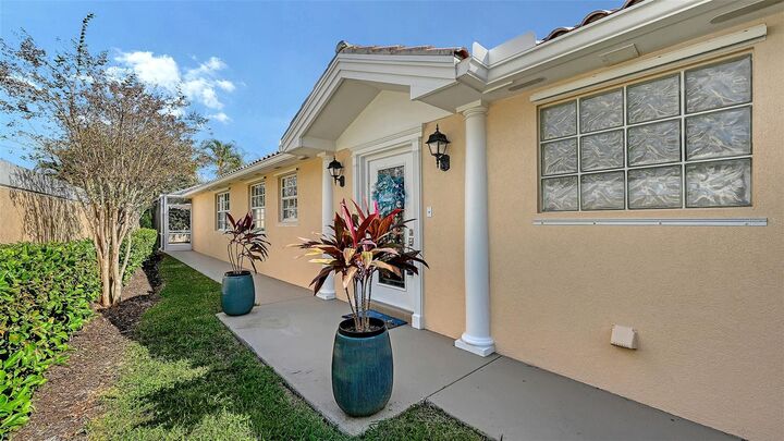 5770 Ivrea Drive  Sarasota FL 34238 photo