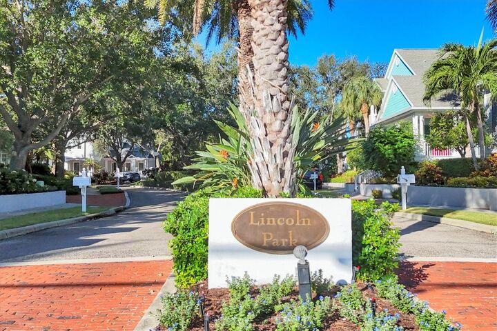 Property Photo:  1798 Lincoln Park Circle  FL 34236 