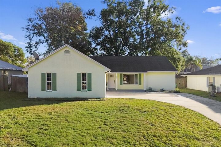 Property Photo:  1720 Cobble Lane  FL 32757 