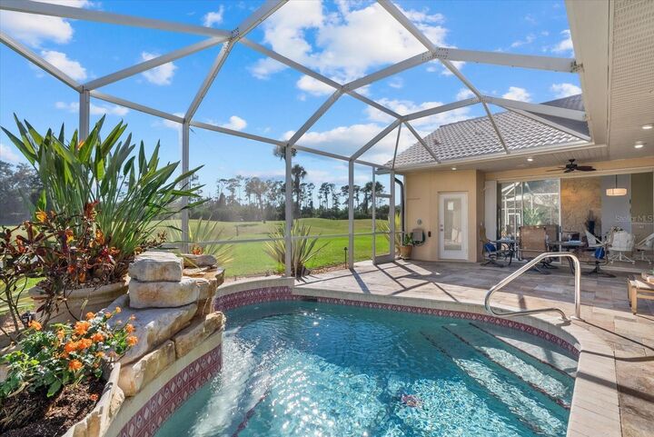 Property Photo: 1424 Gleneagles Drive FL 34292