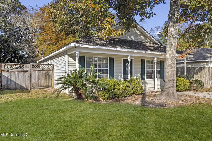 Property Photo:  2701 N 12th Street  MS 39564 