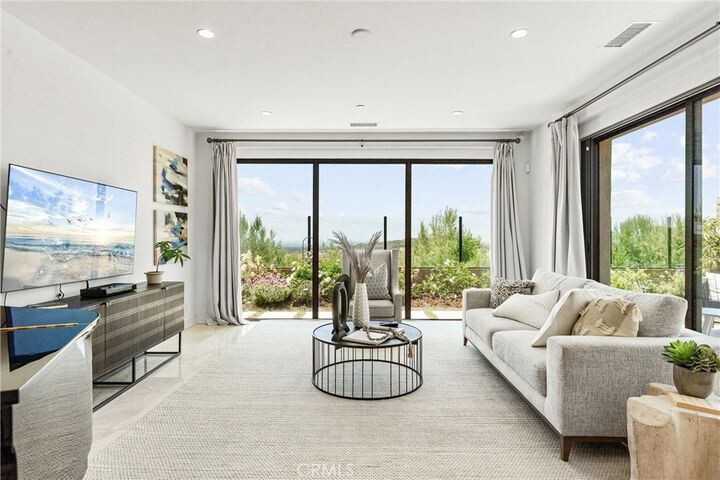 147 Oceano  Irvine CA 92602 photo