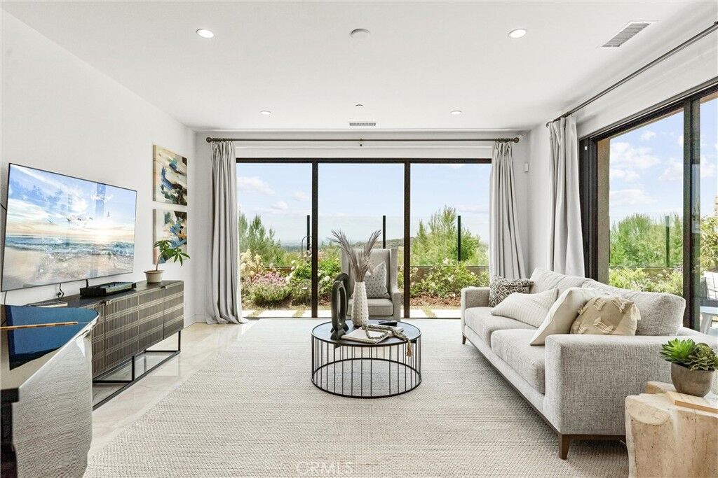 Property Photo:  147 Oceano  CA 92602 