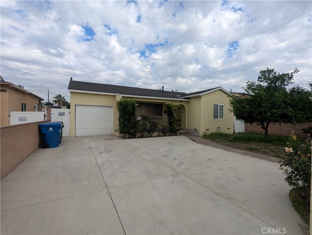 Property Photo: 10422 Cayuga CA 91331