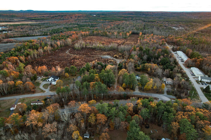 Property Photo:  17 Airport Road  ME 04073 