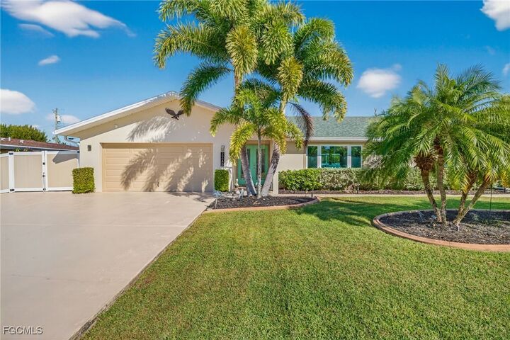 2243 Flora Avenue  Fort Myers FL 33907 photo